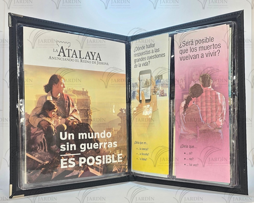 CARPETA C/RELIEVE EXHIBIDOR Y ESQUINERO METÁLICO ACOJINADA COSIDA